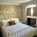 Tirella Apartment *